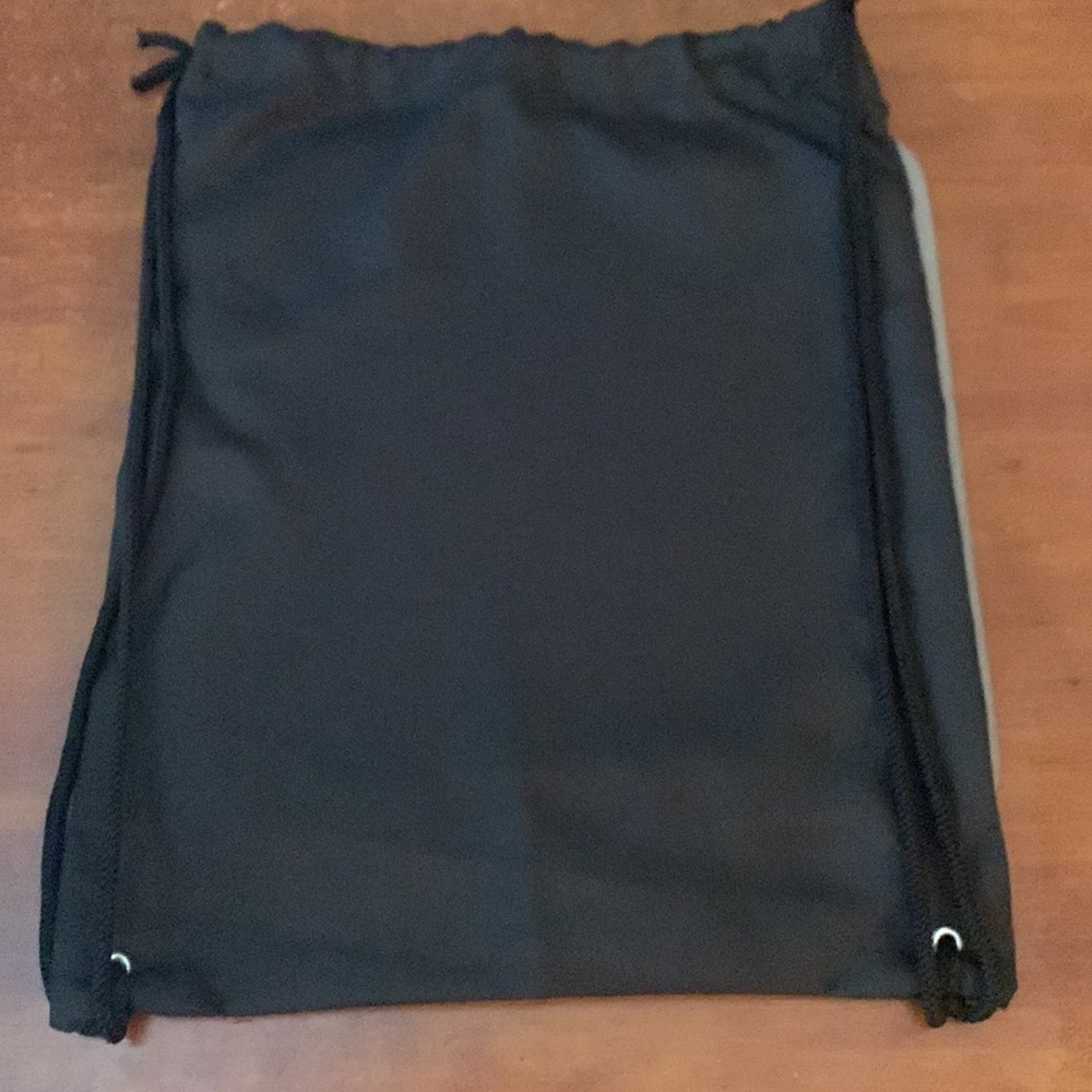 Gorgeous DrawString Bag - Picture 3 of 4